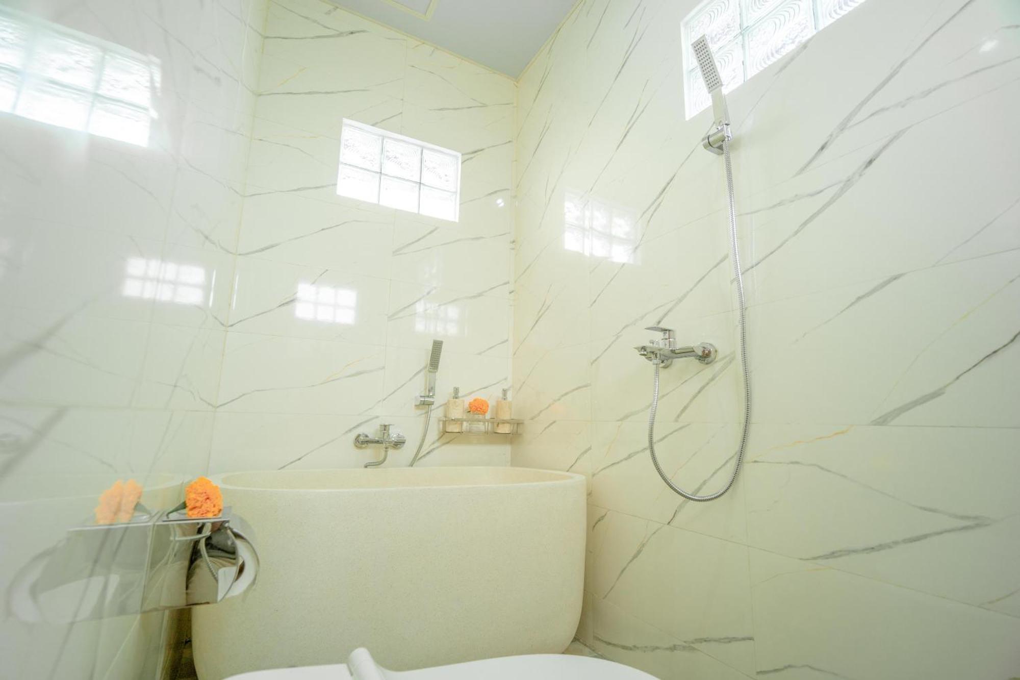 Ashanti Guest House Ubud エクステリア 写真